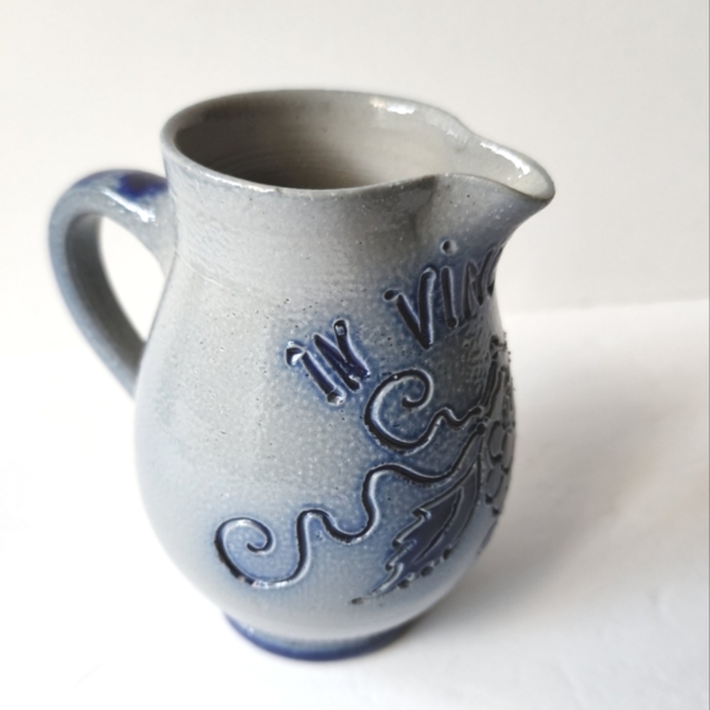 Wine Mini Pitcher - Picture 4 of 8